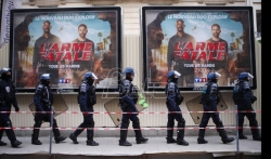 Požari i sukobi s policijom na protestu Žutih prsluka u Parizu