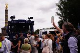 Sukobi demonstranata i policije u Berlinu; Nemci izašli na ulice i rekli ne VIDEO