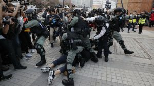 Sukobi policije i demonstranata u Hongkongu