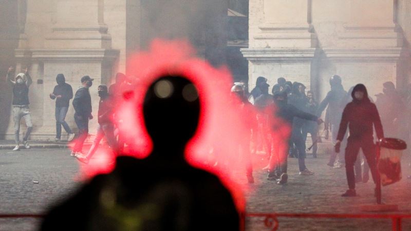 Sukobi s policijom u Rimu zbog pooštravanja mera