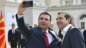 Susret Zaava i Ciprasa u Skoplju počeo zagrljajima i selfijima