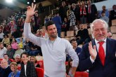 Šutevi ulaze bez koske: Novak Đoković izašao na teren i prozvao evropsku košarkašku legendu VIDEO