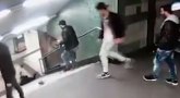 Šutnuo ženu niz stepenice iz čista mira: Snimak iz berlinskog metroa zgrozio javnost