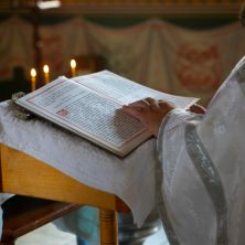 Sutra slavimo dva velika sveca - Naučite sledeću besedu i izgovorite je po ustajanju kako bi vas nesreća zaobišla