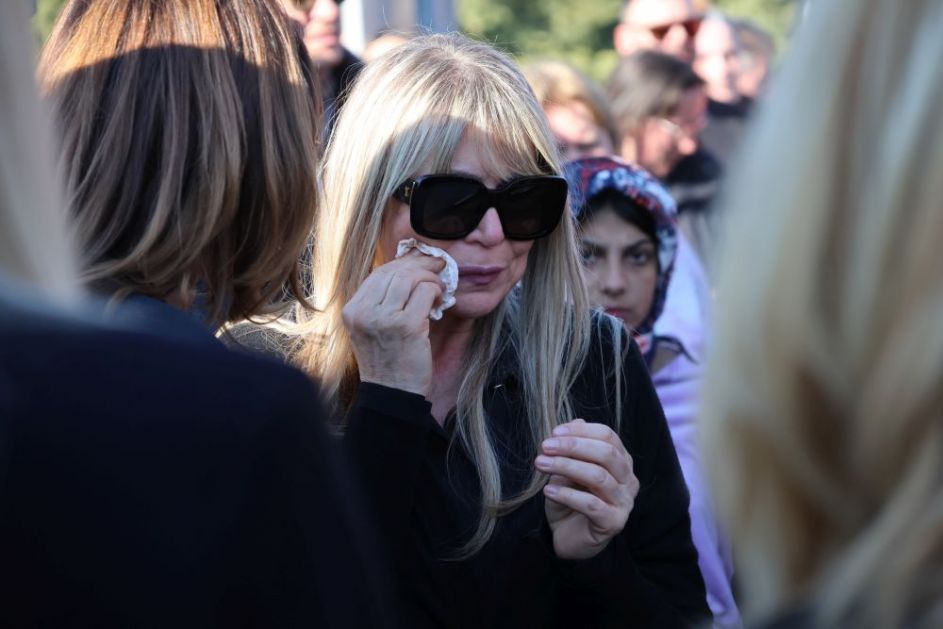 Suzana Jovanović skinula crninu, evo kako izgleda posle višemesečne patnje