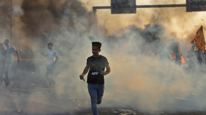 Suzavac i šok-bombe na demonstrante u Bagdadu