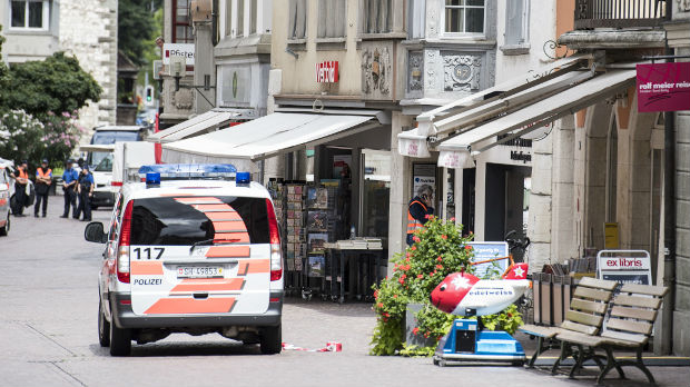 Švajcarska – traga se za napadačem, uključeni i psi
