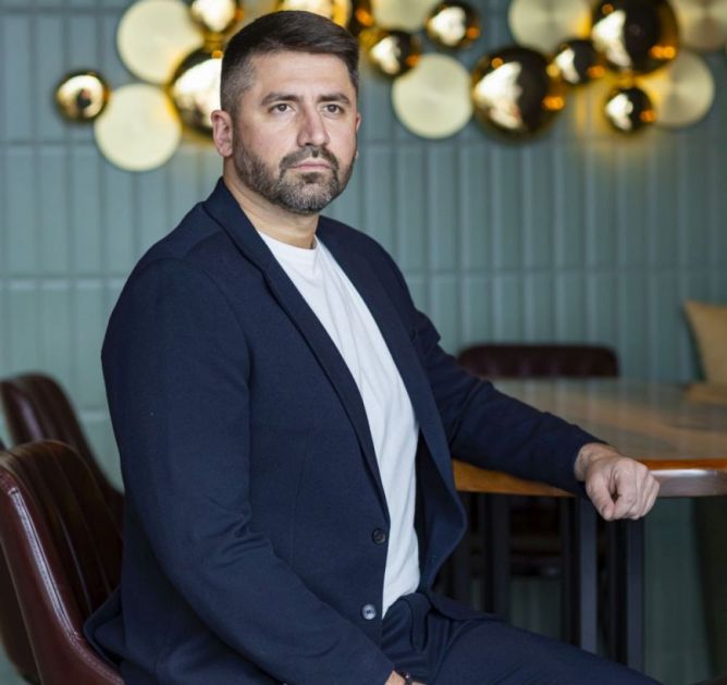 Sve to izađe na površinu i ostavi duboke posledice, tugu spoznaš tek kasnije: Bolna ispovest Nikole Rađena