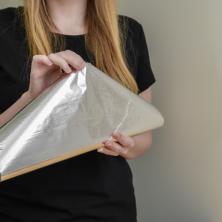 Sve vreme ih POGREŠNO KORISTIMO: Evo ČEMU SLUŽI mat strana aluminijumske folije, a čemu sjajna