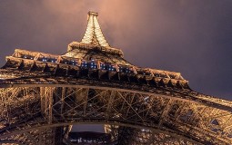 
					Svečan doček u Parizu, Makron ne odustaje od programa 
					
									