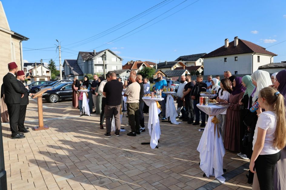 Svečani prijem za prvu generaciju učenica Medrese Gazi Isa-beg u Sjenici