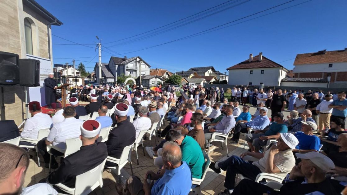 Svečano otvorena džamija „Alija ibn Ebi Talib“ i IC „Insan“ u Sjenici