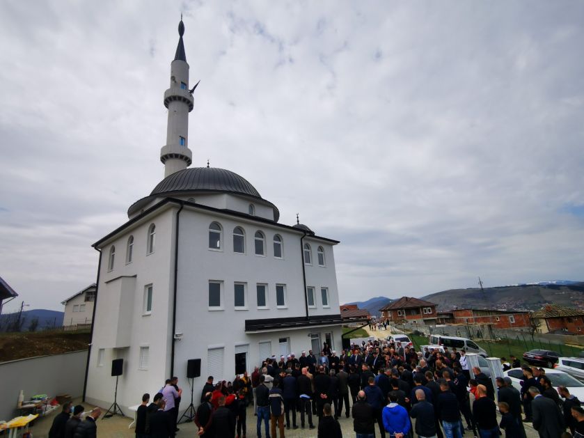 Svečano otvorena džamija na Ćerimidžinici