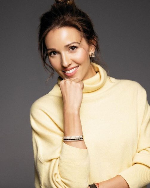 Svedeno, elegantno, nepogrešivo: Komplet Jelene Đoković za sve prilike, nema kome ne stoji dobro FOTO