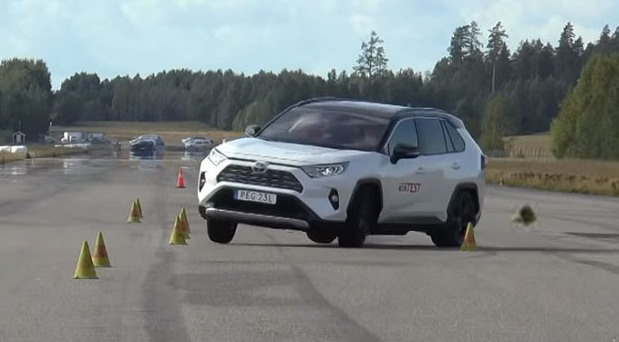 Šveđani kažu da je RAV4 pao na testu severnog jelena, Toyota tvrdi suprotno