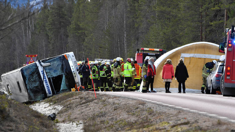 Švedska: Autobus se prevrnuo, poginuli učenici
