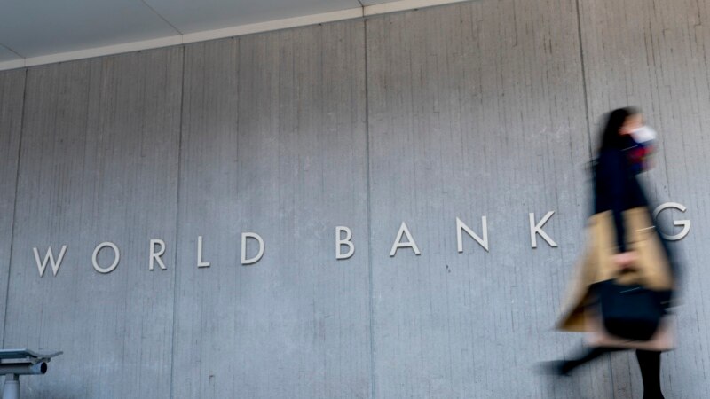 Svjetska banka: Skok cijena nafte i do 75 odsto ako se proširi sukob na Bliskom istoku