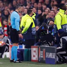 TADIĆ JE KRIV: UEFA objasnila zašto je poništen Ajaksov gol (FOTO)