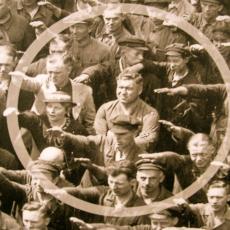 TAJNA fotografije iz Trećeg rajha: Tragična sudbina naciste koji je jedini odbio da pozdravi Hitlera