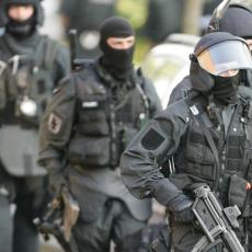 TALAČKA KRIZA: Napadač naoružan sekirom zarobio jednu osobu u nemačkom kazinu