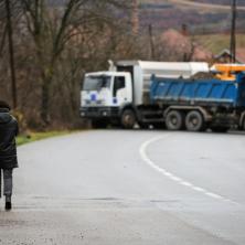TENZIJE VISOKE, GRAĐANI ZABRINUTI: Kako je protekla noć na severu Kosova
