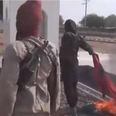 TERORISTI ISIS-a ULETELI NA VOJNI KOLEDŽ! Napravili pokolj, tela kadeta i vojnika razbacana na sve strane (VIDEO)