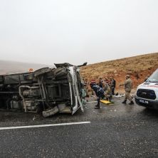 TEŠKA AUTOBUSKA NESREĆA U TURSKOJ: Najmanje tri osobe poginule, 32 povređeno, dvoje u teškom stanju