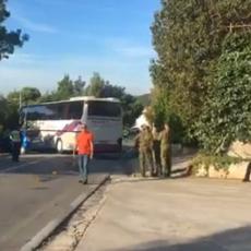 TEŠKA NESREĆA U HRVATSKOJ: U sudaru dva autobusa i automobila stradala žena, OSMORO POVREĐENIH (VIDEO)