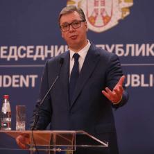 TO SU NOTORNE NEISTINE Vučić demantovao navode o kupovini Prve banke Crne Gore