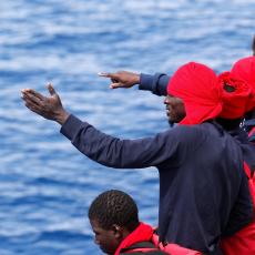 TRAGEDIJA NA MEDITERANU: Potonuo čamac s migrantima, najmanje 126 mtrvih! (FOTO)