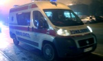 TRAGEDIJA U BEOGRADU: Policajcu pozlilo tokom vožnje , minibusom sleteo s puta i udario u drvo