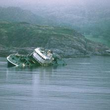 TRAGEDIJA U SREDOZEMNOM MORU: Potonuo brod, jedan putnik poginuo, deset se vodi kao nestalo!