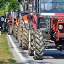 TRAKTORIMA NA PARLAMENT: Poljoprivrednici ipak ne odustaju od protesta