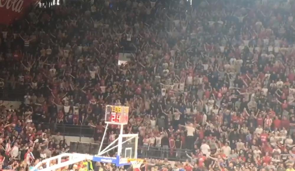 TRESE SE PIONIR: Delije napravile vrelu atmosferu pred duel košarkaša Zvezde i Partizana (KURIR TV)