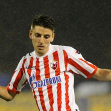 TU MU JE NAJLEPŠE: Potpisuje srpski reprezentativac Filip Mladenović