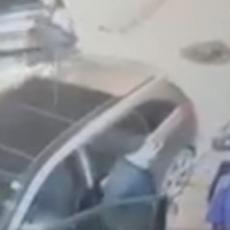 TUČA U NOVOM PAZARU: Dva muškarca napala sugrađanina zbog parking mesta! (VIDEO)