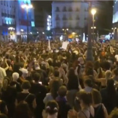 TUGA I BES NA ULICAMA ŠPANIJE: Dosta je, oni su ludi, jedan događaj je uznemirio i ujedinio naciju (FOTO/VIDEO)