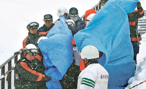 TUGA U JAPANU: Osam učenika poginulo u lavini na planinarenju