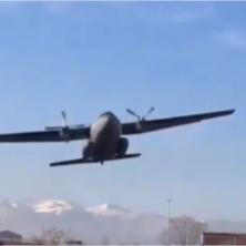 TURSKI VOJNI AVION NESTAO U SEKUNDI! Pogledajte snimak pada letelice koja se našla tik iznad automobila (VIDEO)