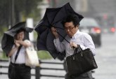 Tajfun se približava Kjušu: Aviokompanije otkazale više od 400 letova, 5.000 zgrada bez struje