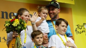 Tako to radi Raketa sa Ostrva Men, kralj sprinta na Tur d Fransu: Svih 35 finiša za rekord Marka Kevendiša (VIDEO)