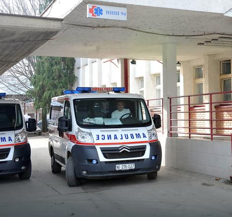 Taksi oborio ženu kod Kliničkog centra u Nišu