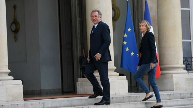 Talas ostavki ministara u Francuskoj