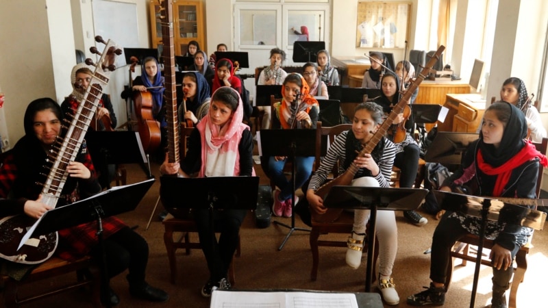 Talibani pale instrumente, tvrde da muzika izaziva moralnu iskvarenost