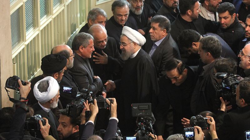 Teheran: Desetine hiljada ljudi na sahrani Rafsandžanija 