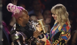 Tejlor Svift nagradjena glavnim priznanjem na MTV Muzičkim i video nagradama za 2019. (VIDEO)