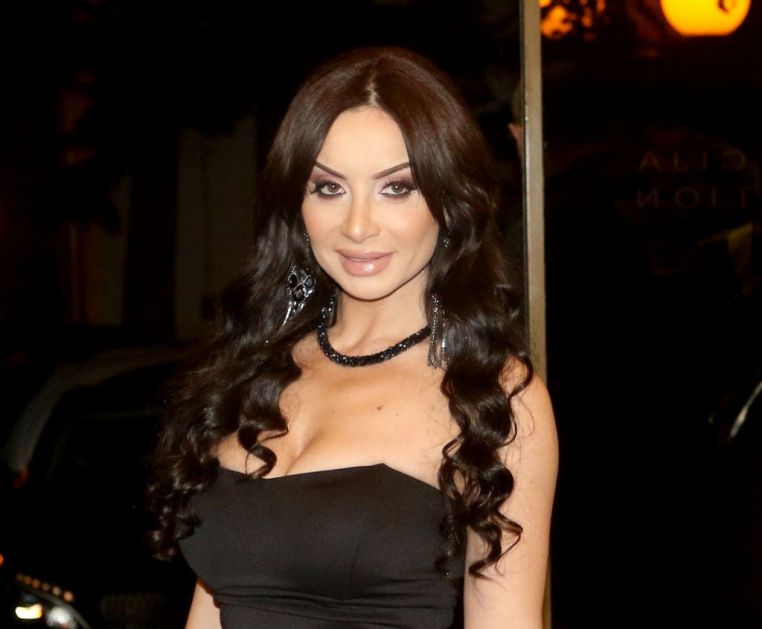 Tek što se razvela, Jelena Vučković se oglasila i sve iznenadila: Nisu mogli zajedno, a nisu mogli ni razdvojeno...