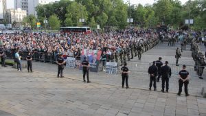 Televizije i partije saučesnici u ubijanju demokratije u Srbiji