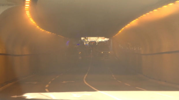 Terazijski tunel pun dima, napravile se gužve u gradu