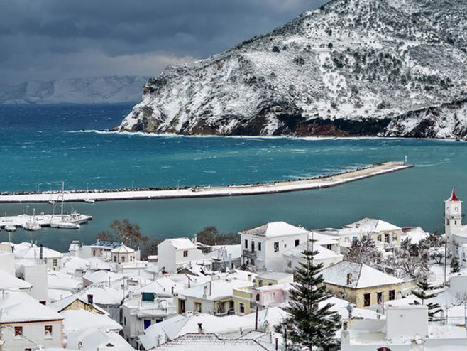 Snežna oluja izazvala haosu u Atini i Istanbulu
